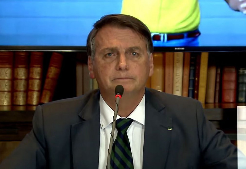 Bolsonaro em live na noite de quinta-feira (Foto: Reprodução)