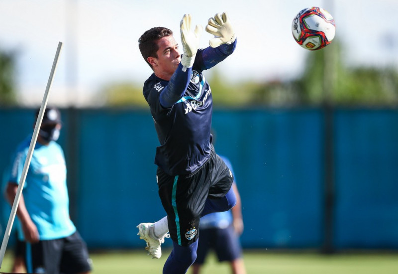 Brenno, de 21 anos, recebe a tão sonhada chance no time titular