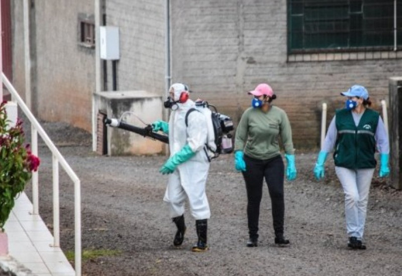 A equipe da dengue faz a sua parte, mas o combate ao aedes aegypti precisa do apoio da população