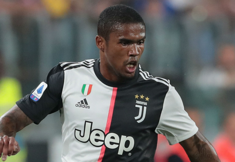 Grêmio próximo de repatriar Douglas Costa