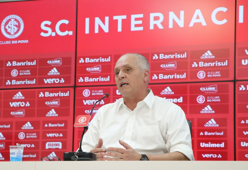 Presidente diz que Eduardo Coudet permanece no comando técnico do Inter