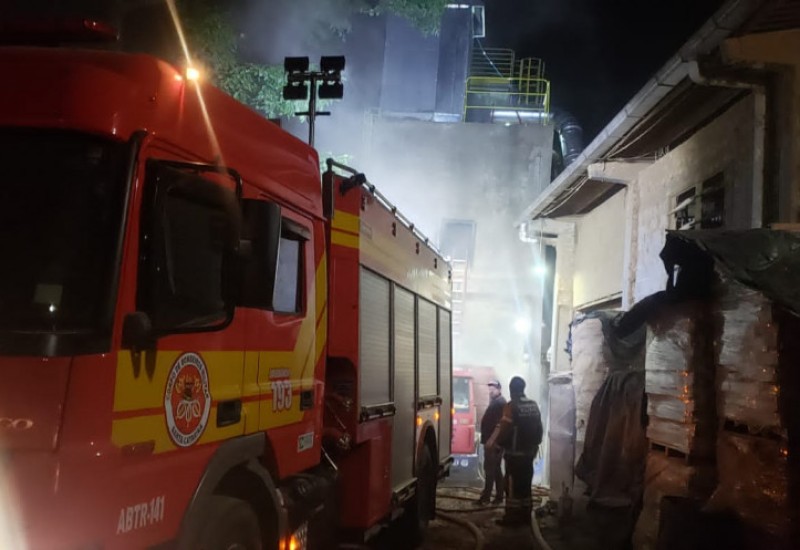 Fotos: Bombeiros/Divulgação/JRTV