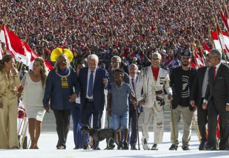 Lula sobe a rampa do Planalto | Foto: Tânia Rêgo/Agência Brasil