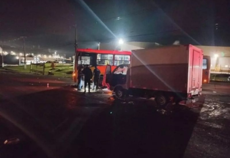 Acidente aconteceu no início da madrugada de sábado – Foto: Polícia Militar
