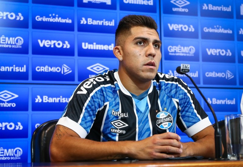 Pinares já tem condições de jogo e disse que está pronto para estrear se o técnico Renato quiser