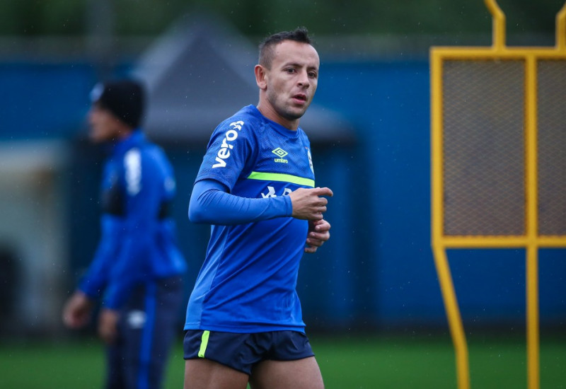 Rafinha volta ao Grêmio após se recuperar da Covid-19 — Foto: Lucas Uebel/DVG/Grêmio