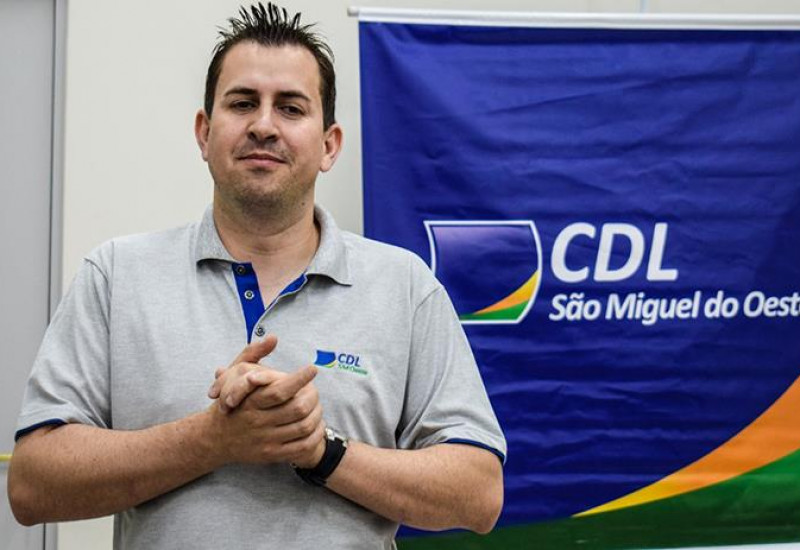 "A gente não vê lógica nenhuma em cobrar o rotativo", reclama Ivandro Spengler