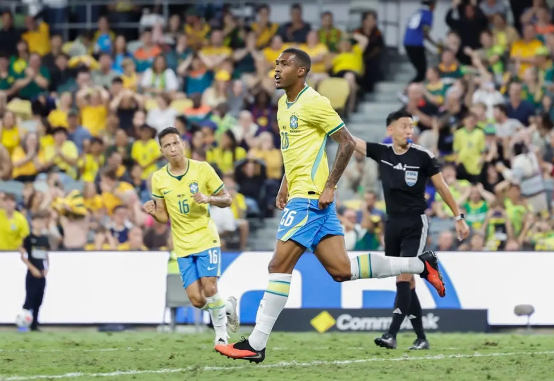 O atacante Rayan comemora o gol de empate do Brasil contra a Austrália (Foto: Rafael Ribeiro/CBF)