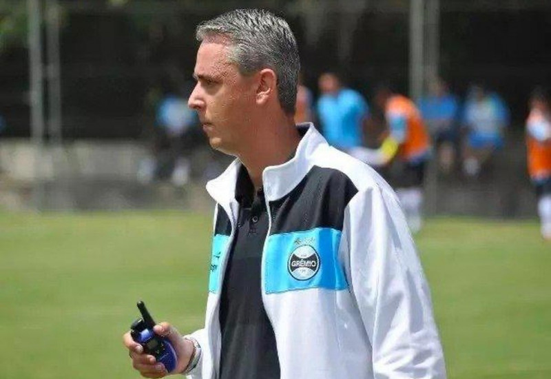 Tiago Nunes diz ter muita gana e que quer manter o imortal na trilha do sucesso