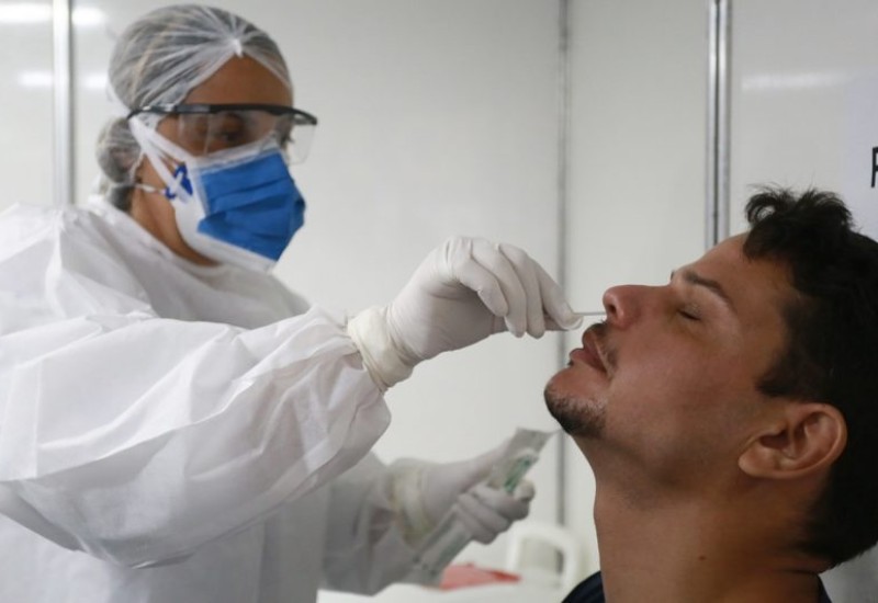 Teste PCR para identificação da Covid-19 – Foto: Hélia Scheppa SEI/ Fotos Públicas