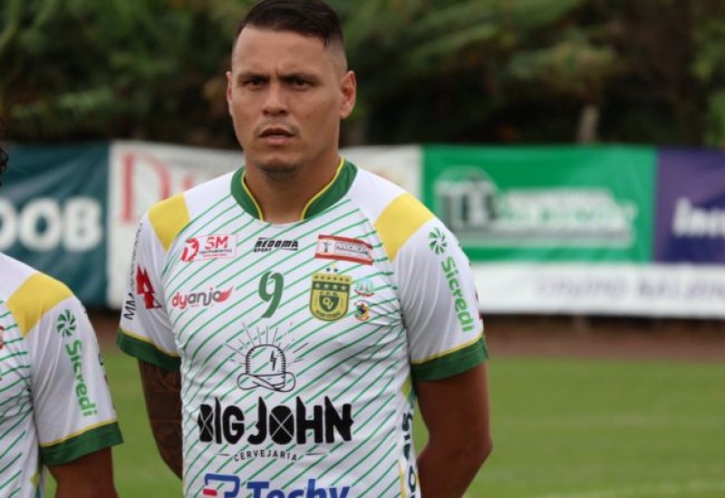 Eric do Ouro Verde, com 7 gols, é o artilheiro do campeonato (Ricardo Orso/Progresso)