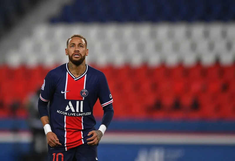 Neymar vive séria crise de credibilidade no PSG (Foto: Getty Images)