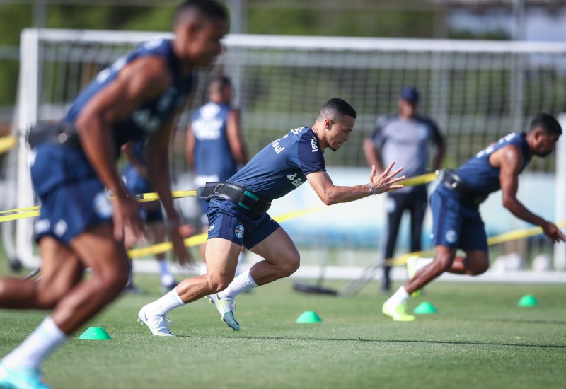 Suárez é esperado na reapresentação do elenco, em janeiro (Foto: Lucas Uebel / Grêmio FBPA)