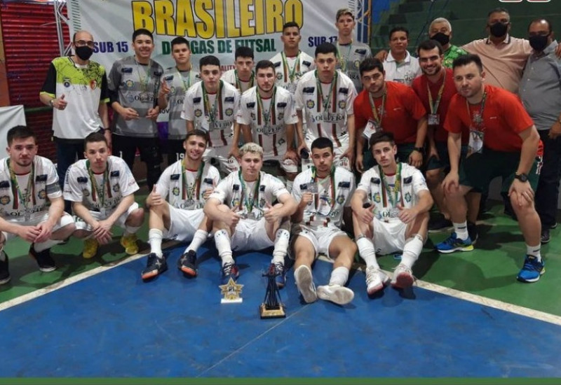 Time do Sub-17, vice-campeão brasileiro (Foto: Joni Gool/Divulgação)