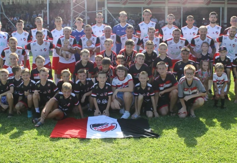 Aliança espera por Guarani ou Cometa para fazer a final do Regional (Foto: Aliança/Divulgação)