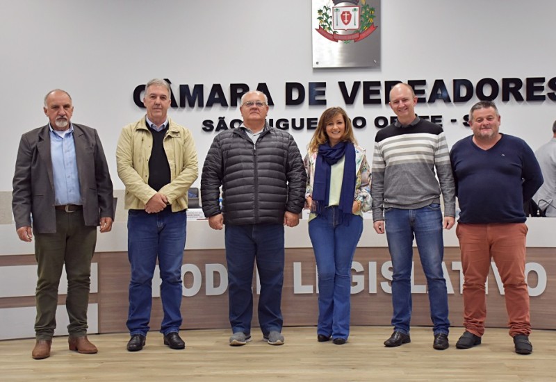 Membros titulares e suplentes da Comissão de Ética e Decoro Parlamentar | Foto: Tiarajú Goldschmidt/Câmara de Vereadores
