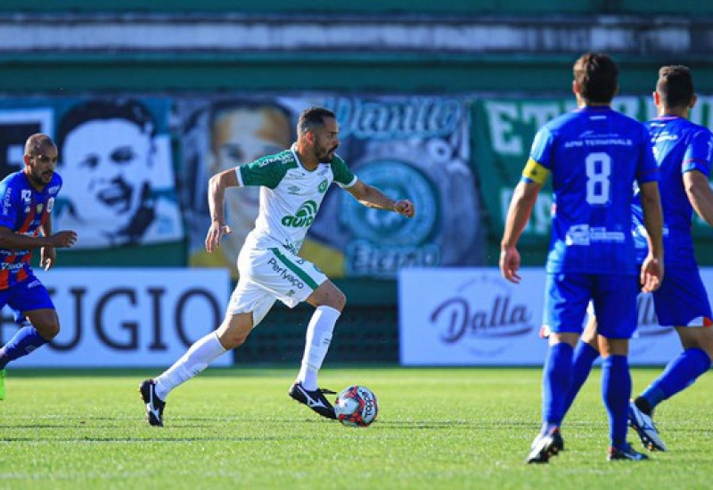 Com a melhor campanha, Chape é a franca favorita ao título