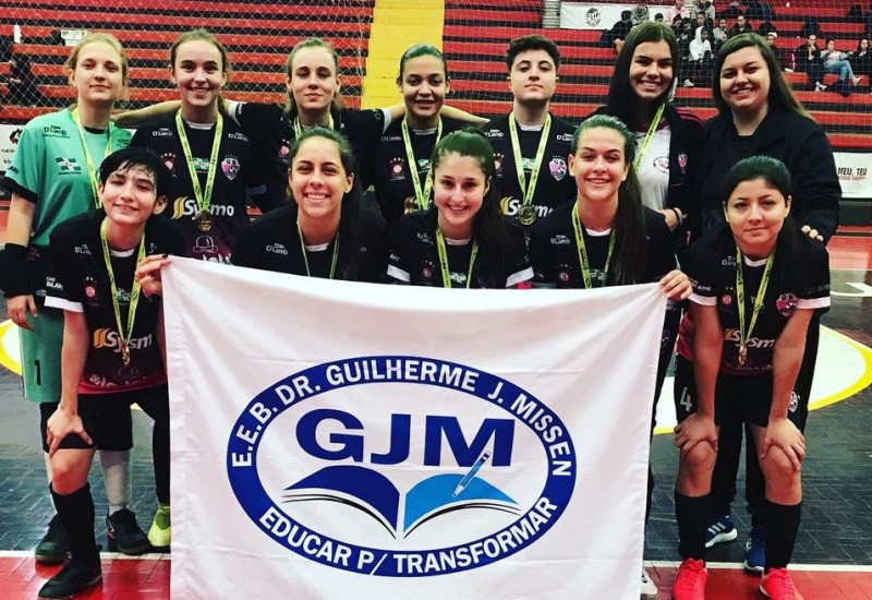 Gol de Bico, representando EEB Guilherme Missen, sagrou-se campeão regional (Foto: Gol de Bico)