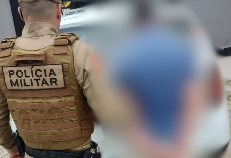 Homem, de nacionalidade marroquina, foi preso em Balneário Camboriú – Foto: Polícia Militar/Reprodução/ND