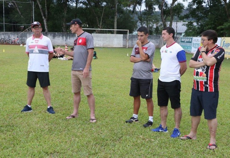 Victor Engel continua no comando da casamata do Cometa (Foto: Vanderlei/Ascom/Cometa)