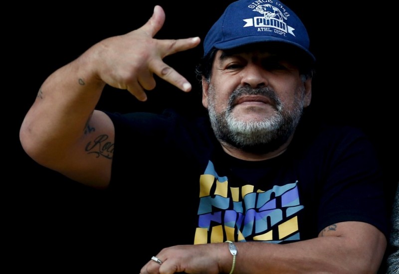 Argentina chora a morte do maior ídolo de todos os tempos