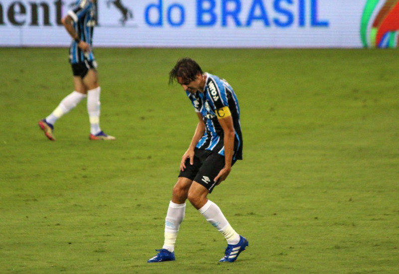 GEromel, com lesão muscular, dificilmente enfrentará o São Paulo