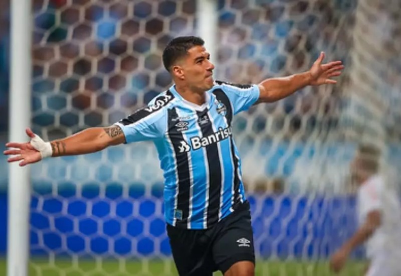 Suárez é dúvida no time do Grêmio (FOTO: LUCAS UEBEL/GREMIO FBPA)