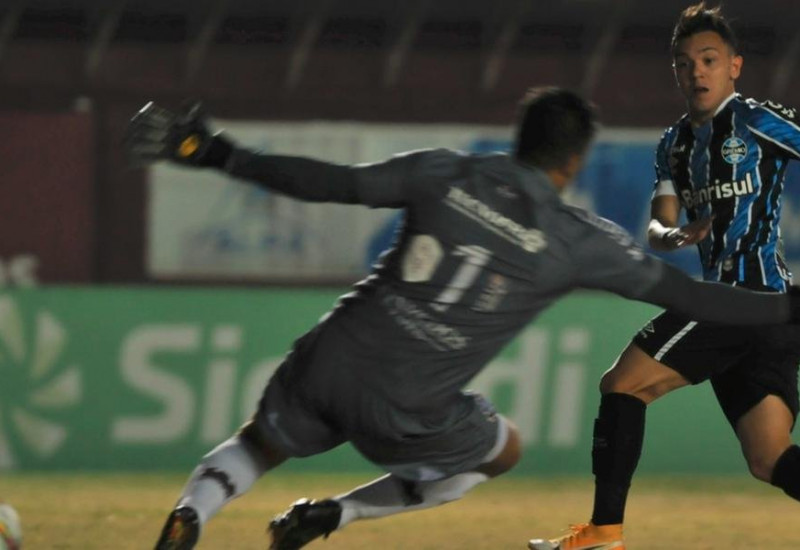 Pepê abriu o caminho da vitória gremista  Foto: Mauro Schaefer