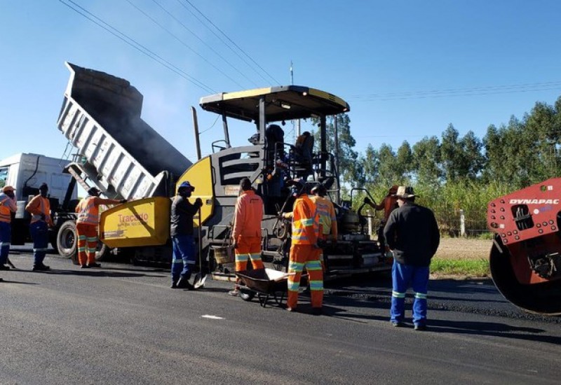 Cerca de 50% dos 32,60 kms de faixas adicionais já foram executados