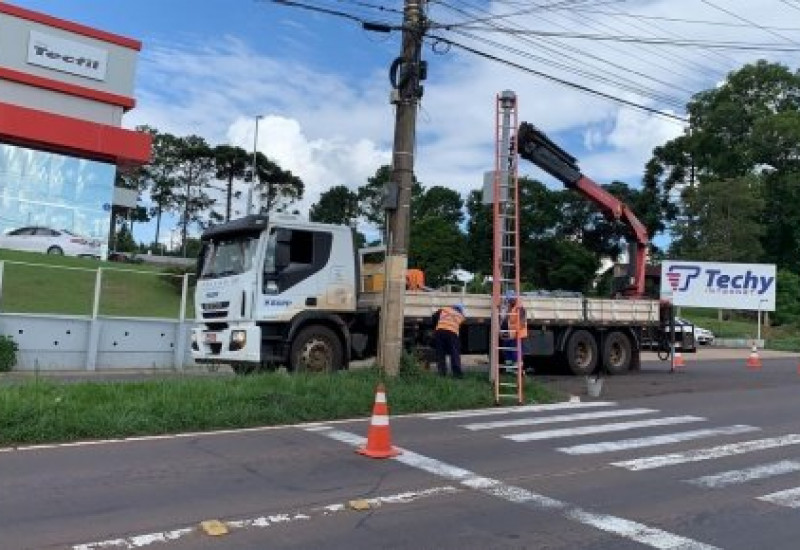 Retirada dos semáfaros da Willy Barth gera reclamação (Foto:Marcos de Lima)