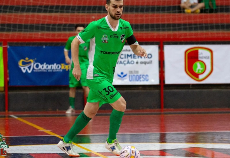 Jean, como goleiro-linha, anotou o gol de empate em Abelardo Luz (Foto: SMF/JG/Divulgação)