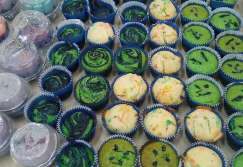 Os 19 alunos do Projeto Parceiro Anjo no município de Belmonte iniciaram nesta semana as aulas práticas com a produção de cupcakes.