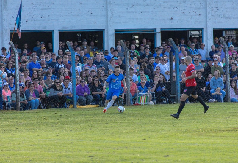 Grande público no clássico do Extremo Oeste (Foto: Grêmio União/Divulgação)