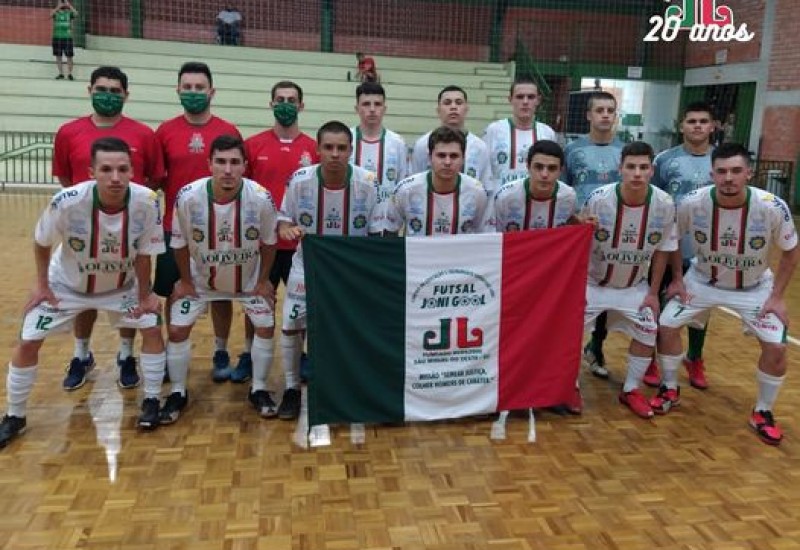 Joni Gool faz brilhante campanha, chegando à semifinal ainda invicto