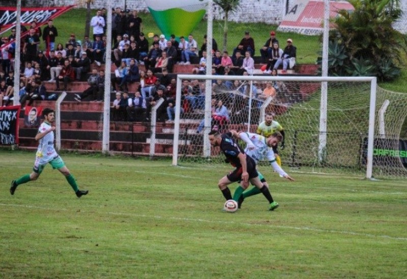 Com triunfo diante do Ouro Verde, Guarani assumiu liderança do grupo B (Foto: Cristian Lösch/Peperi)