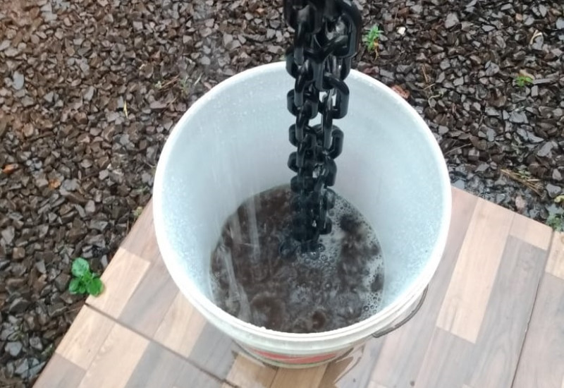 Chuva com a coloração escura registrada no município de São Domingos. Foto: Divulgação