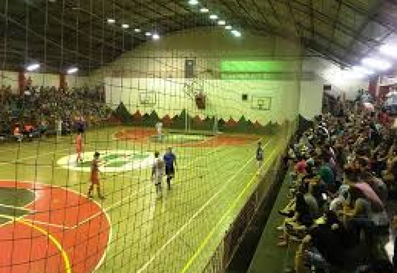 Cresce mobilização pela retomada do futsal adulto