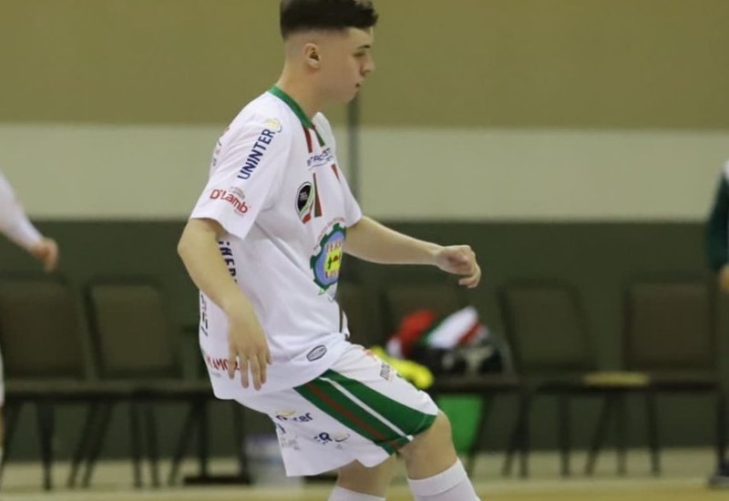 Felipe, com quatro gols, é o goleador de São Miguel (Foto: Joni Gool/Divulgação)