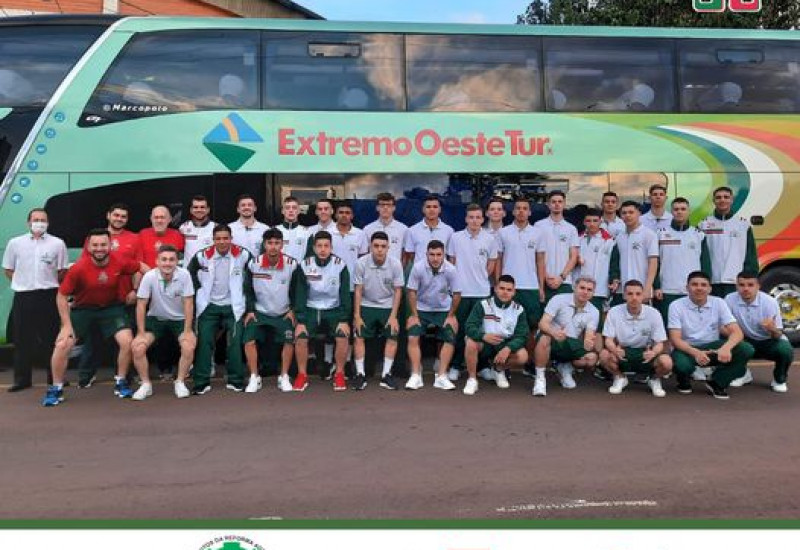 No embarque uma pose histórica para a posteridade