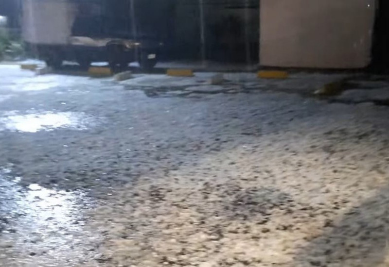 Segundo a Defesa Civil, 80% da cidade foi atingida — Foto: Reprodução/NSC TV