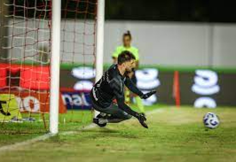 Volpi, herói da vitória tricolor (Foto: Lucas Uebel/Grêmio)