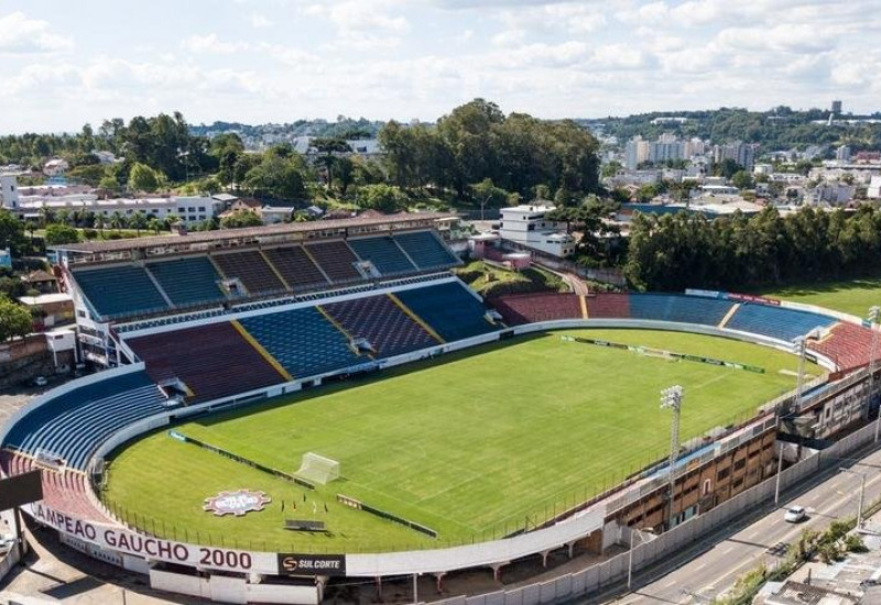 Gramado do estádio Centenario não está em boas condições 