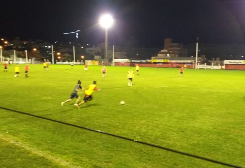 Guarani realizou um coletivo nesta quinta em preparação do time para as quartas de final