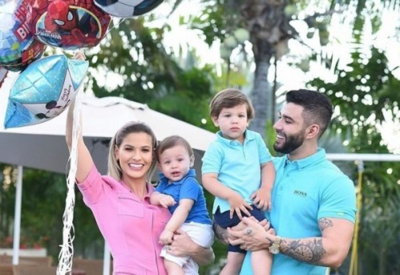 Desgaste natural da relação, alegou o artista