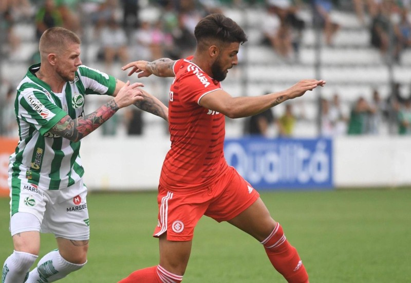 Yuri deixou sua marca na rede do Juventude  (Foto: Reprodução/Inter)