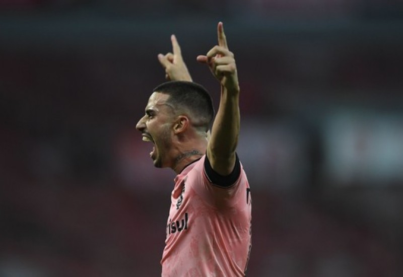 Galhardo, goleador do Brasileiro, agora tem 13 gols marcados