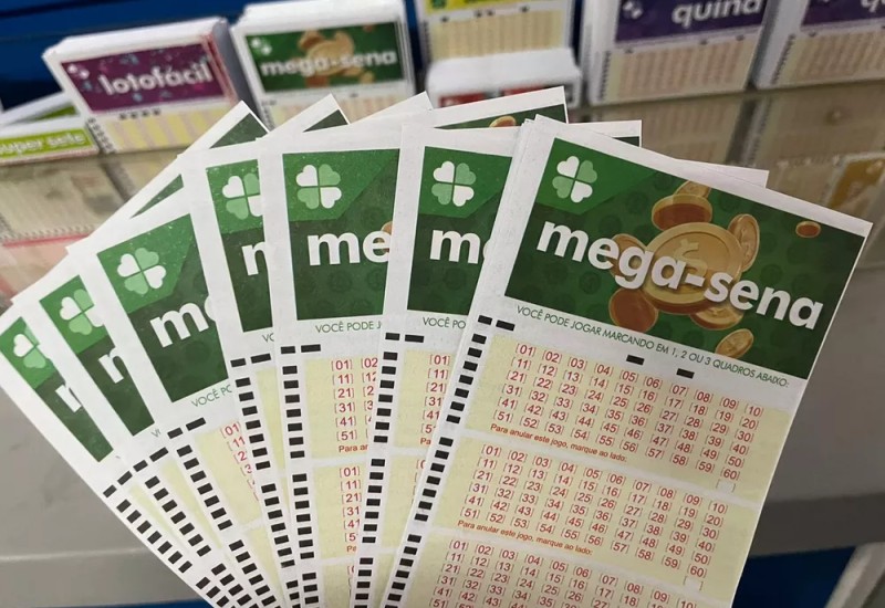 Volante da Mega-Sena — Foto: Ana Marin/g1
