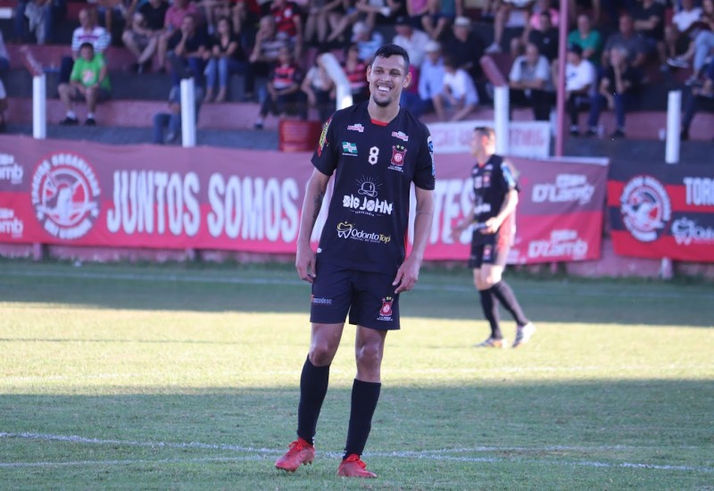 Com uma grande atuação, Léo Barreto foi importante no empate em Maravilha (Foto: Luis Bataglin/Guarani)