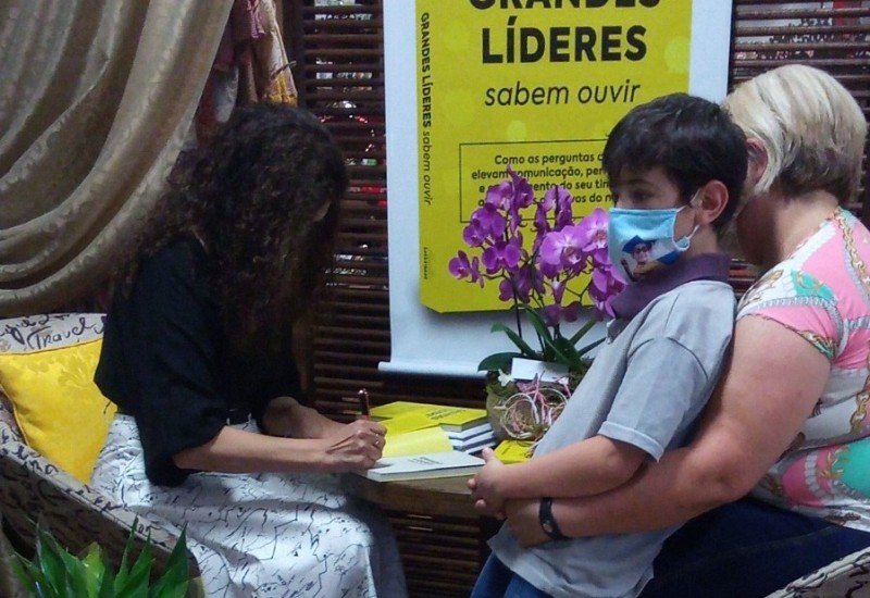 Na tarde de autógrafos o coroamento de um trabalho que levou meses para se tornar realidade