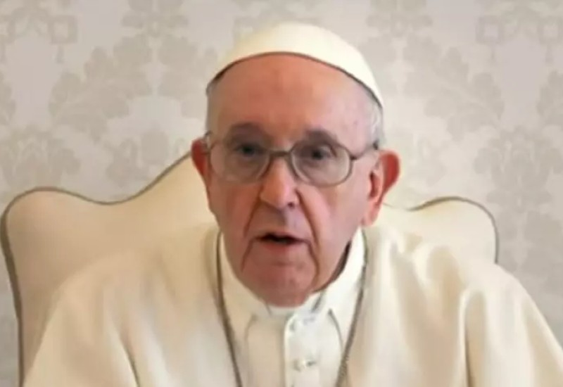 Papa Francisco passou a tarde desta quinta (30) trabalhando e repousando em uma clínica em Roma- Foto: Reprodução/Youtube